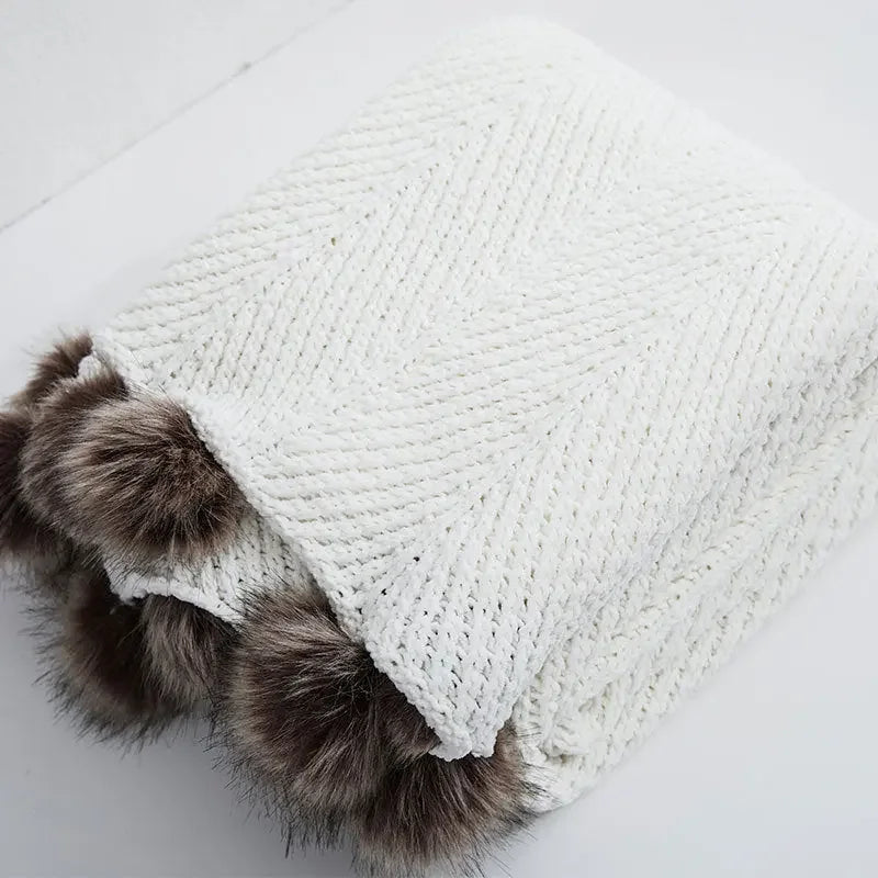Chunky Knit Chenille Blanket With Pompoms