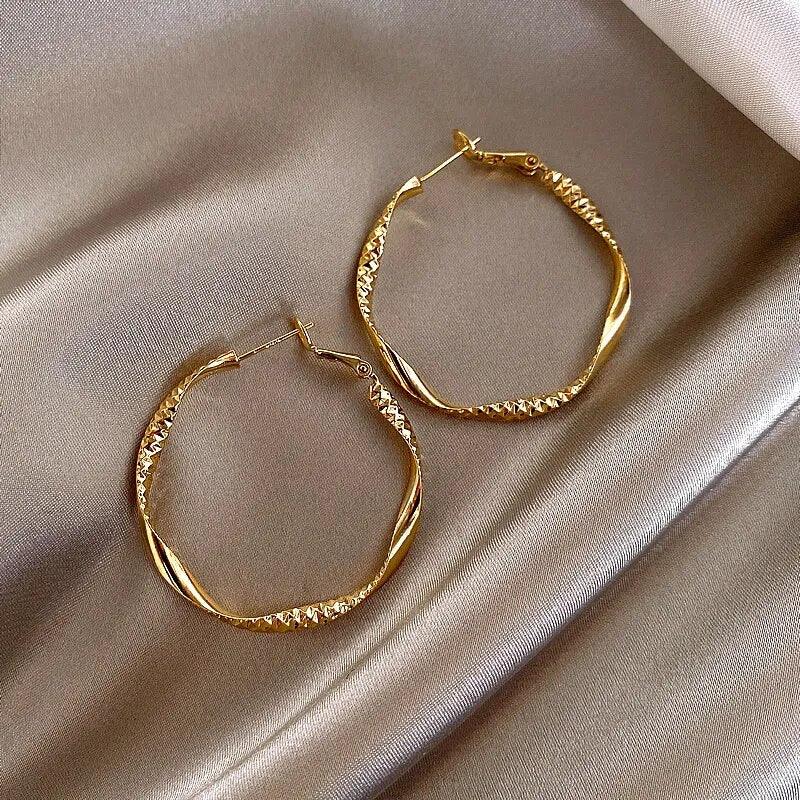 Minimalist Hoop Earrings