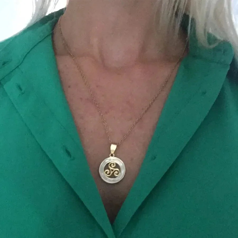 Fiona Pendant Necklace - Great Gift Idea