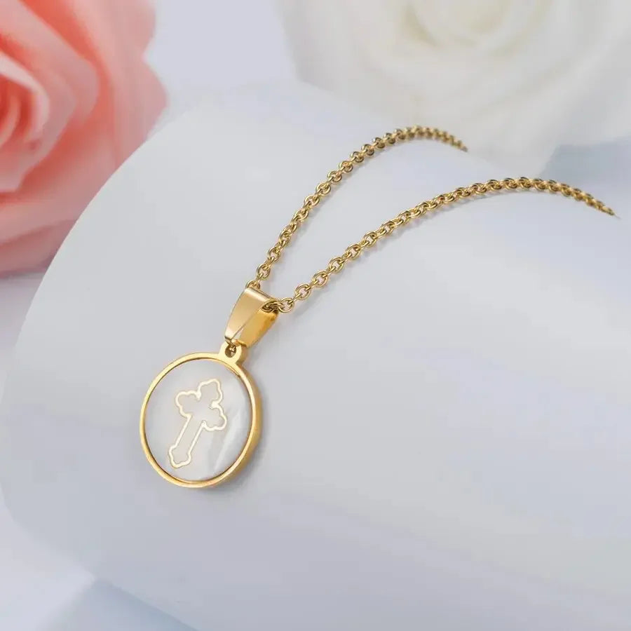 Fiona Pendant Necklace - Great Gift Idea