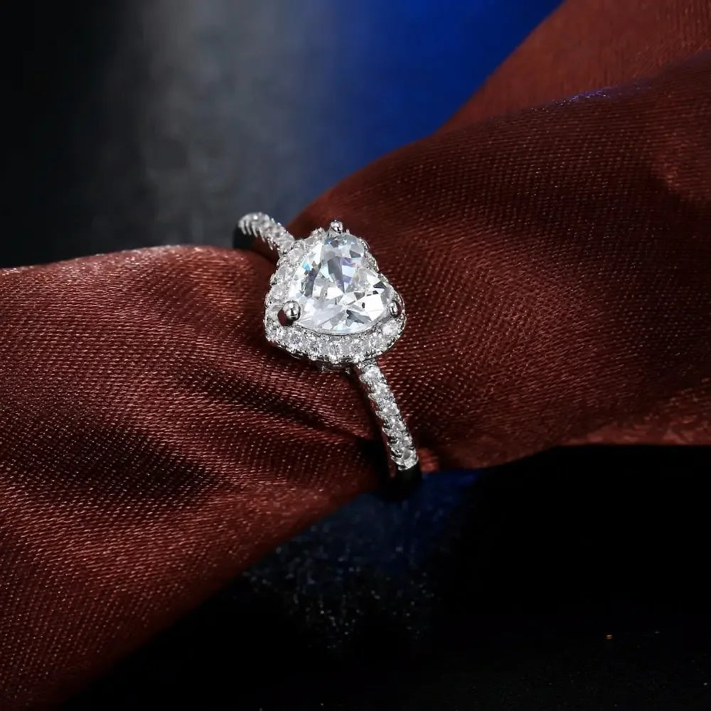 Fashion Crystal Heart Shaped Wedding Rings Women's Zircon Engagement Rings Glamour Jewelry