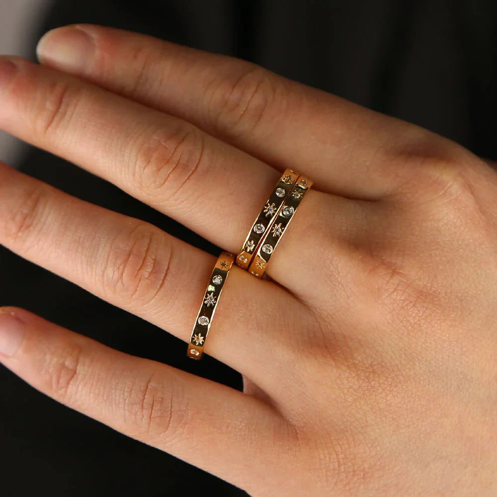 Gold color band ring for women starburst cz design simple classic fashion jewelry