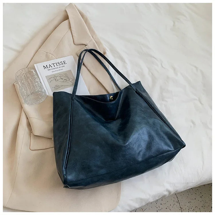Carrie LUX Shopper