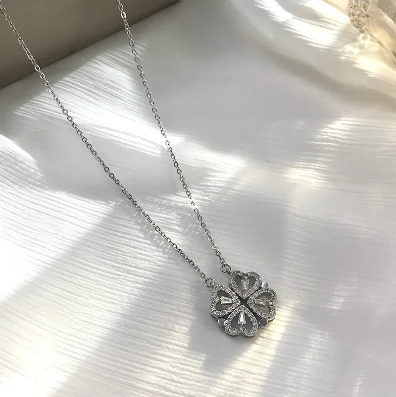One Four-leaf clover lady small crowd necklace pendant titanium steel necklace lady jewelry