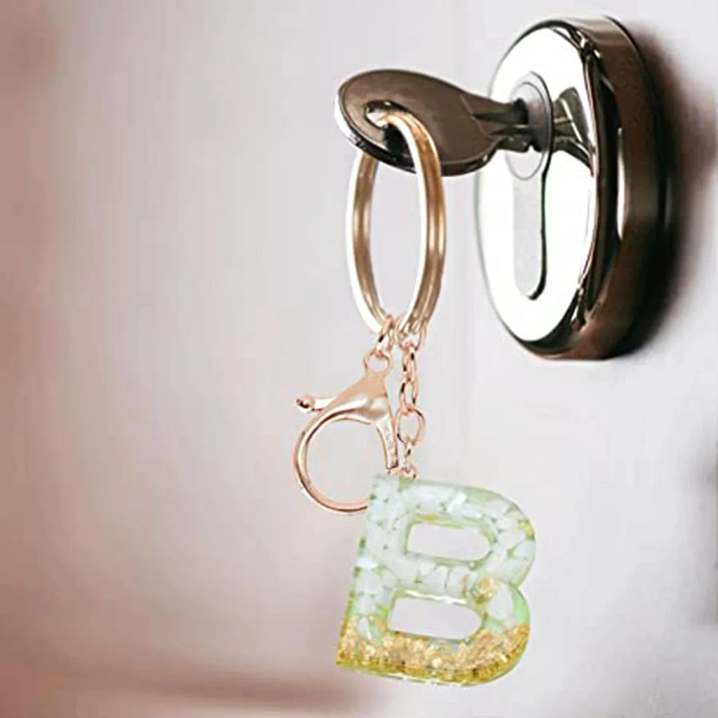 Fashion Bling A to Z Letter Keychain With White Tassel 26 Initial Keychain Car Key Holder Handbag Accessories