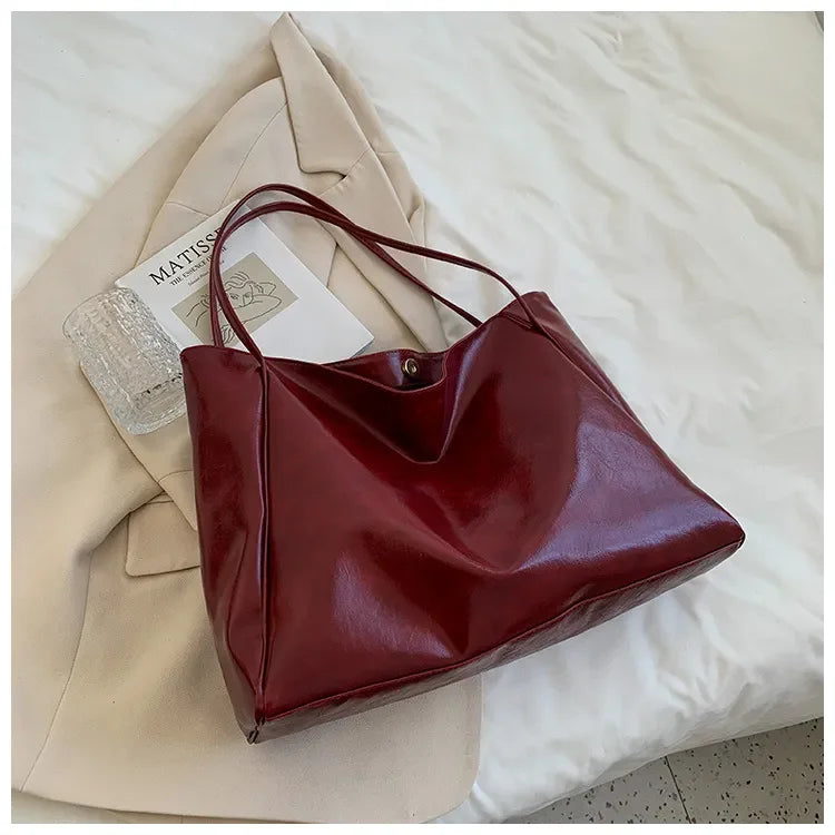 Carrie LUX Shopper