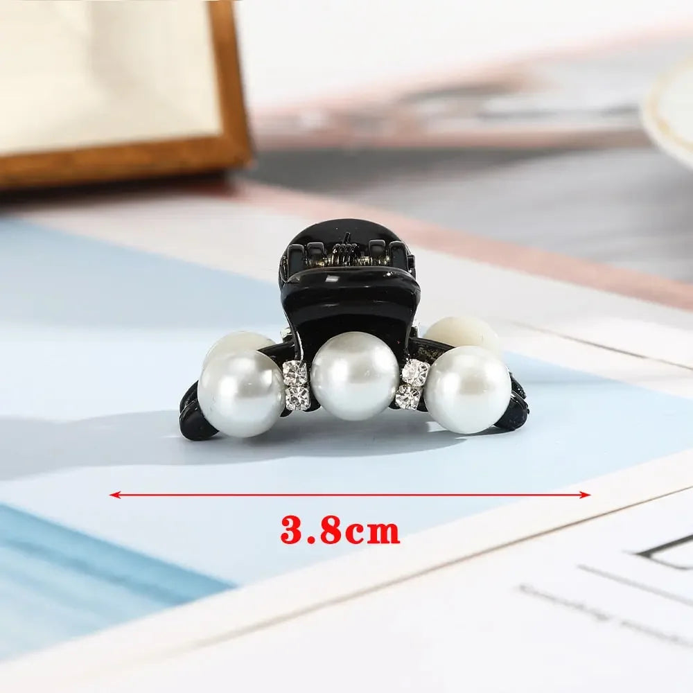Giant Pearl Acrylic Hair Clip