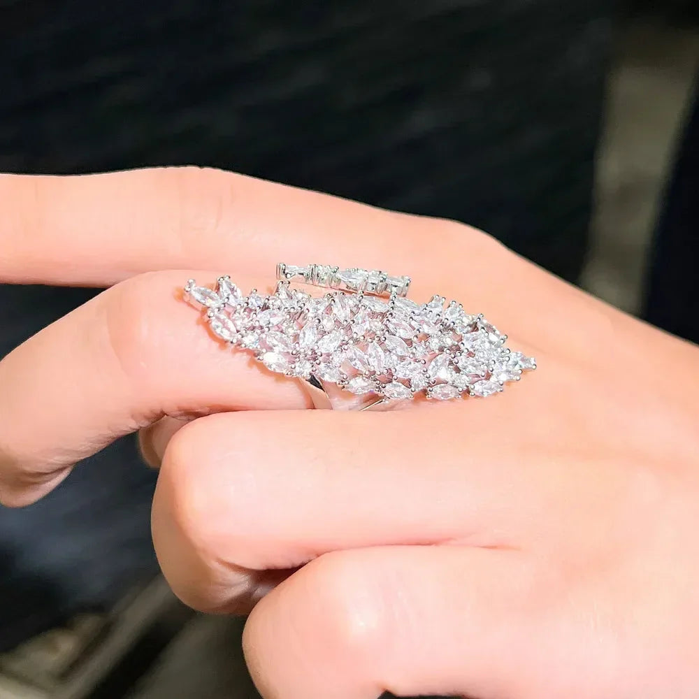 CWWZircons Adjustable Sparkly Big Chunky White Cubic Zirconia Pave Setting Women Party Engagement Long Finger Rings Jewelry R253