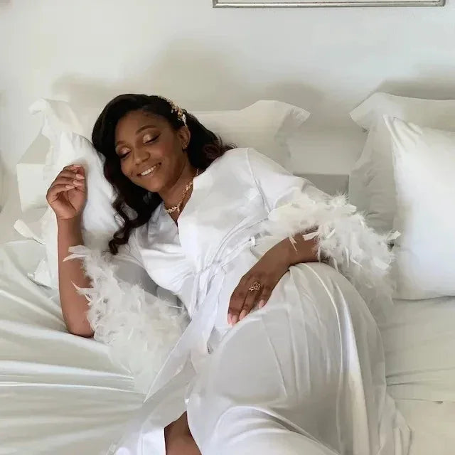 Feather Trim Floor Length Wedding Dressing Gown White Boudoir Satin Kimono Bridal Robes Long Silk Bridesmaid Gift Robe