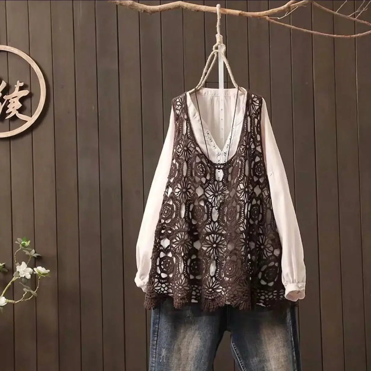 2024 Women Beach Crochet Daily Hollow Out Knit Loose-fitting Round Collar Spaghetti Strap Crop Top Scalloped Loose Vest L45