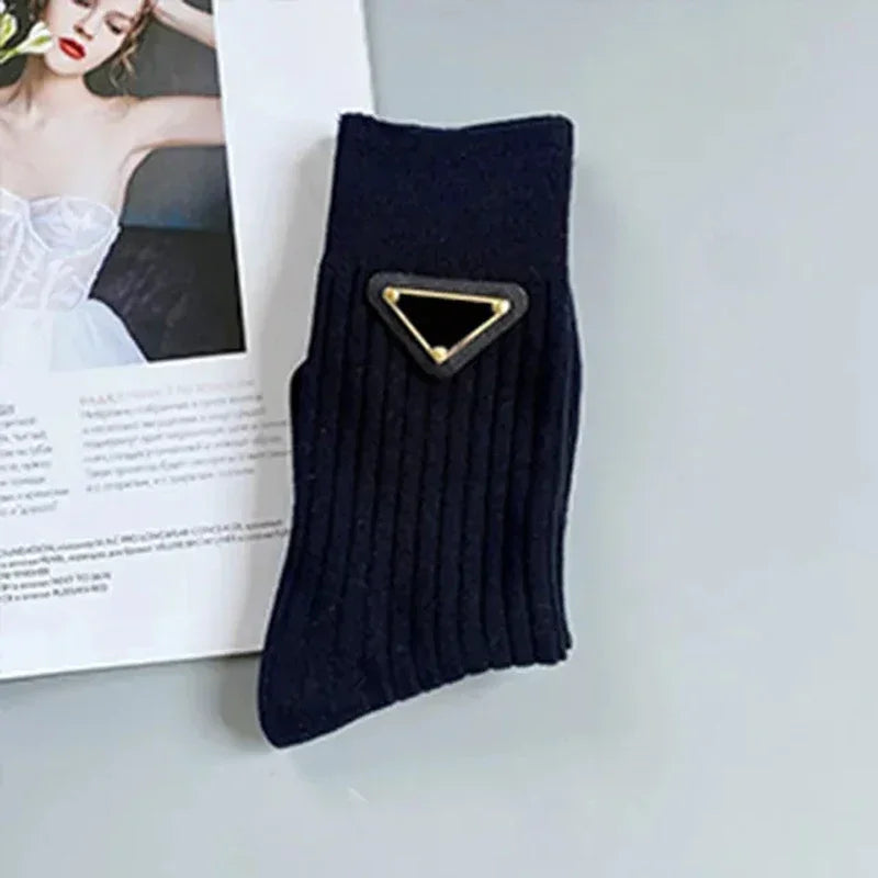 Iron Triangle Label Socks P Brand Designer Sock Europe Letter Luxury Socks Cotton Sexy Warm Personality Fashion Black White