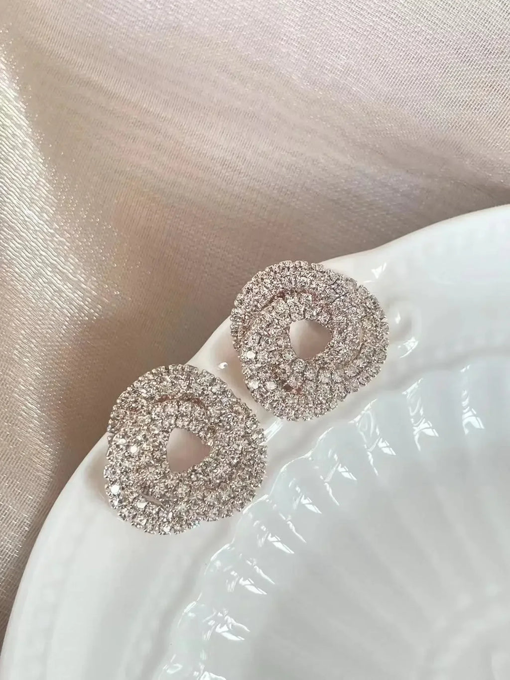 Retro Fashion High-grade Crystal Rose Earrings Women Zircon Ear Studs Wedding Jewelry Gifts