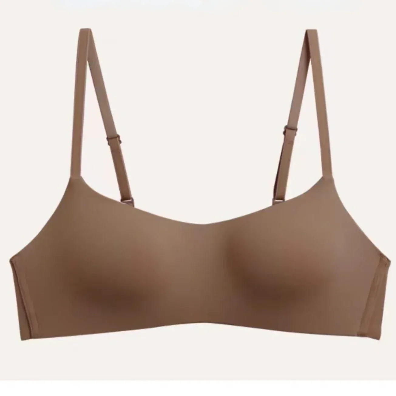 One Piece Sexy Bra Seamless Underwear with Thin Cups Gathered and No Steel Rings for Comfortable Breathable Tops Push Up Bra