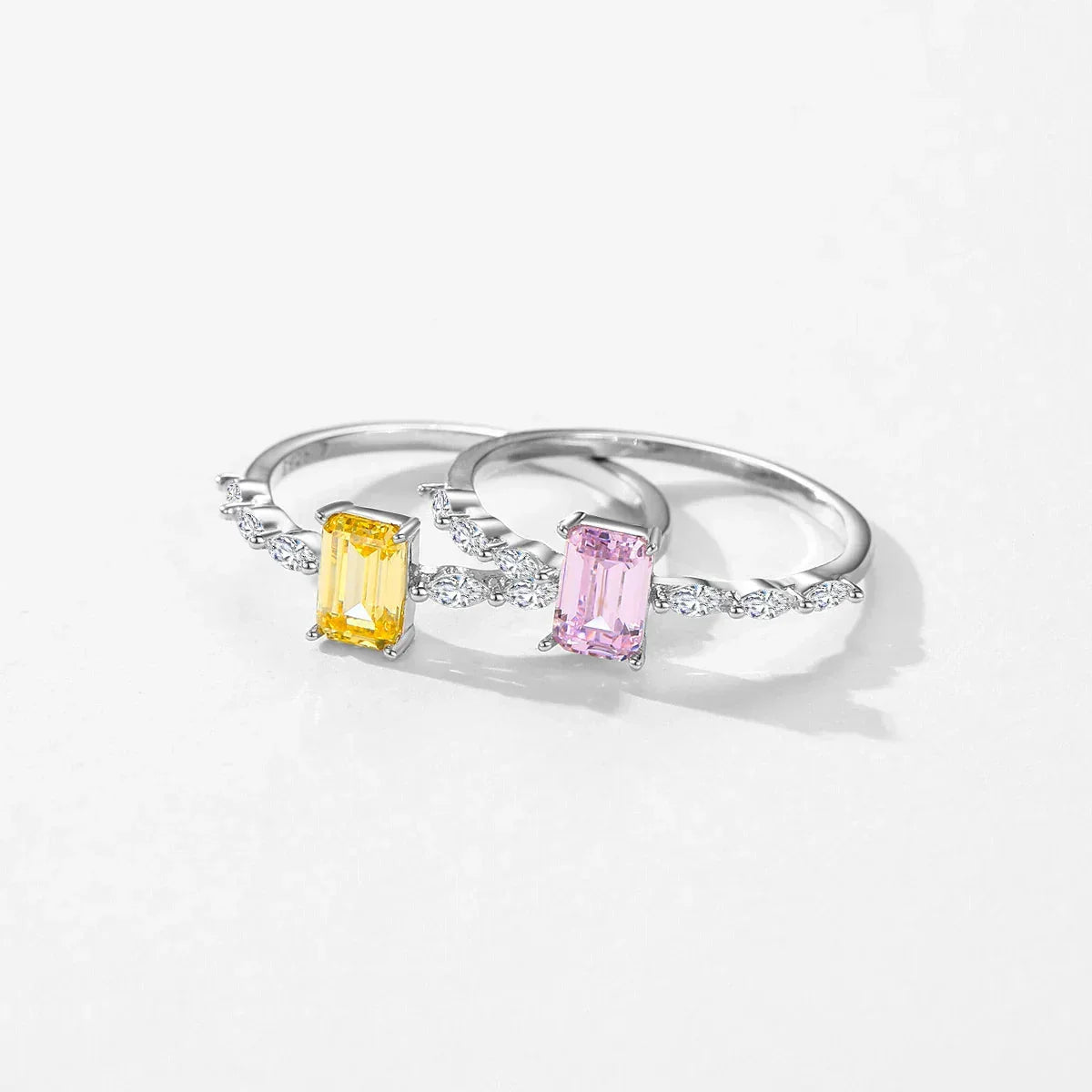 LUX 925 Sterling Silver Exquisite Sparkling Emerald Cut Ring