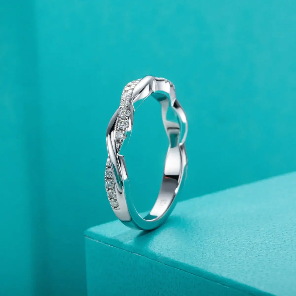 Girlfriend 1.3mm D Color Moissanite Ring 925 Silver Eternity Band