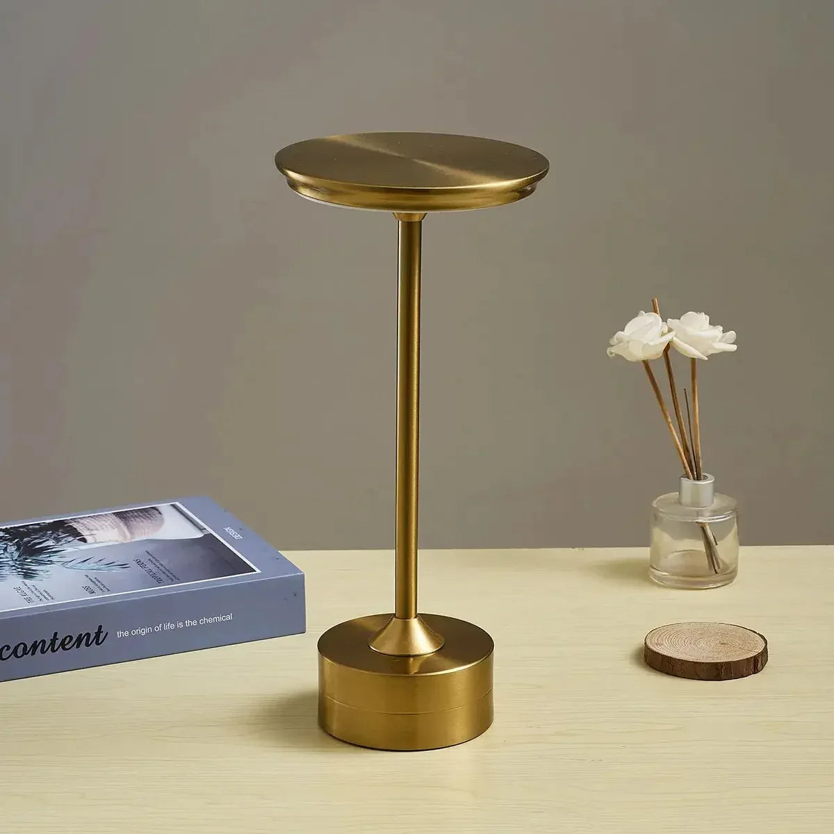Wireless Table Lamp With Touch Sensor (Rechargeable)