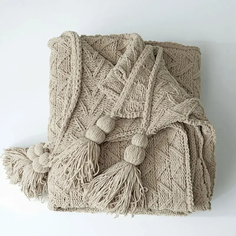 Chunky Knit Chenille Blanket With Pompoms
