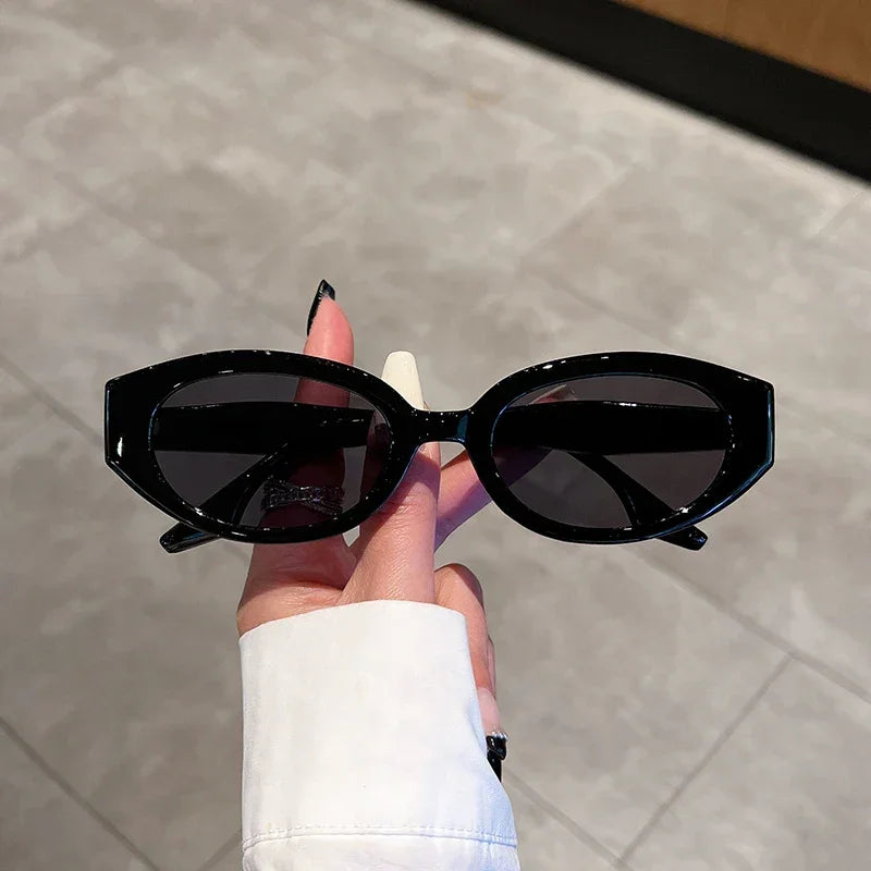 KAMMPT Vintage Oval Sunglasses Women Fashion Retro Female Sun Glasses New Trendy Luxury Brand Designer UV400 Lady Shades Eyewear