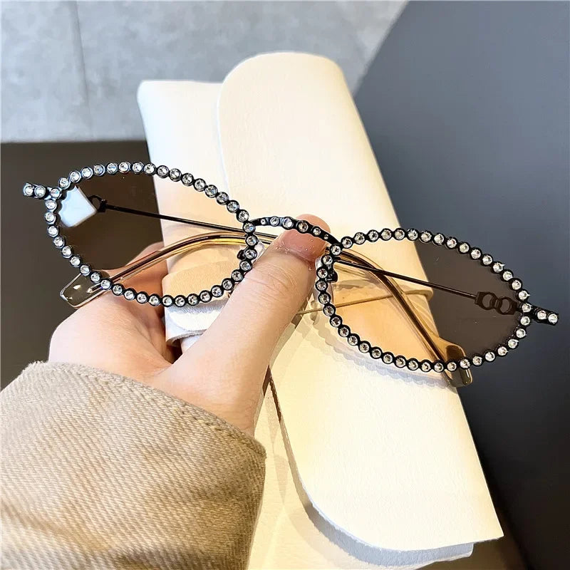 LUX Vintage Oval Sunglasses