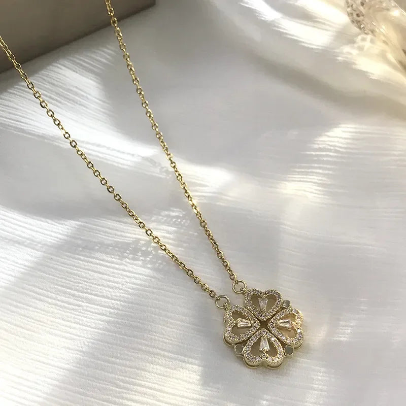 One Four-leaf clover lady small crowd necklace pendant titanium steel necklace lady jewelry