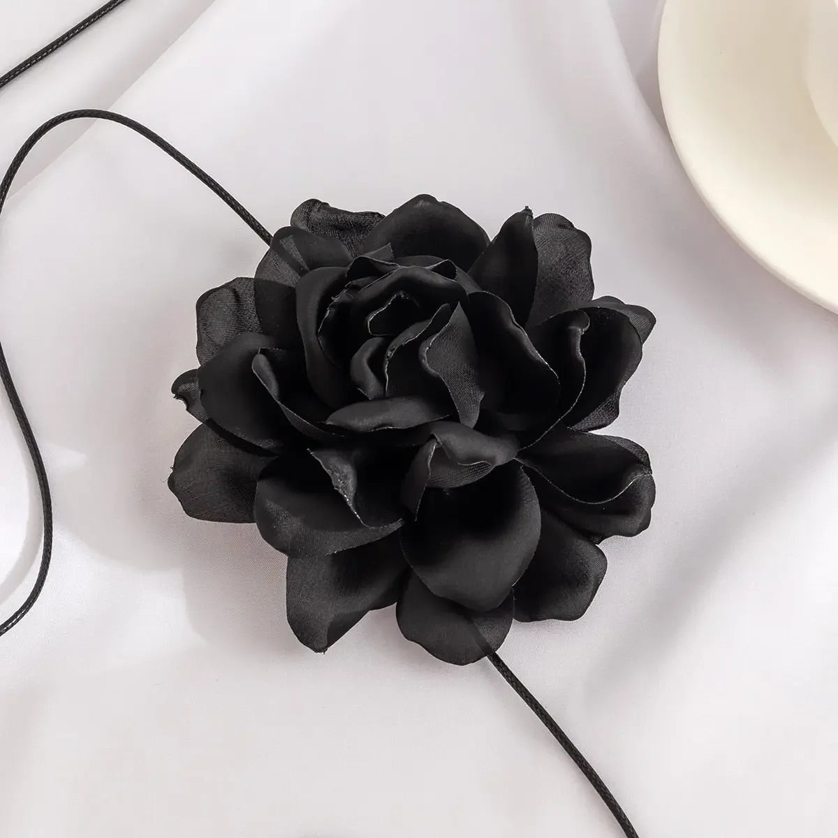 Long Rope with Big Flower Choker Necklace for Women Elegant Lace-up Rope Chain Necklace on Neck 2023 Fashion Jewelry Accessories