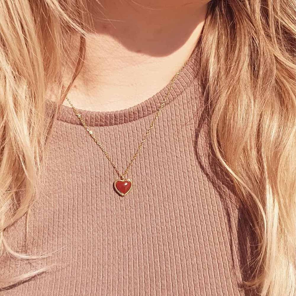 Carnelian Crystal Heart Necklace Raw Stone Healing Crystals Dainty Heart Gemstone Pendant Necklace Anniversary Birthday Gift