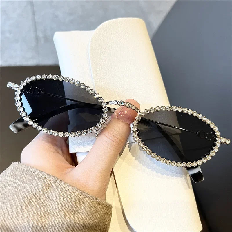 LUX Vintage Oval Sunglasses
