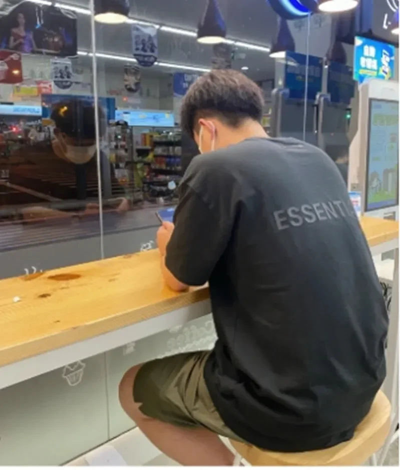 Essential t shirt for men's ropa pressed glue letters loose round neck High street fashion men and women short sleeves T-shirts