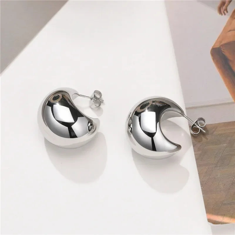Trendy Circle Twists Hoop Earring for Women Simple Temperament Hyperbole Gold Color Ear Daily Wear Jewelry Party Gifts