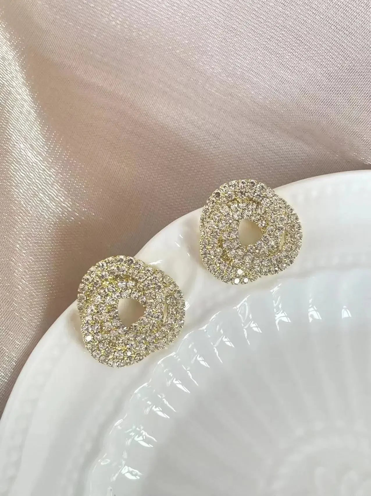 Retro Fashion High-grade Crystal Rose Earrings Women Zircon Ear Studs Wedding Jewelry Gifts