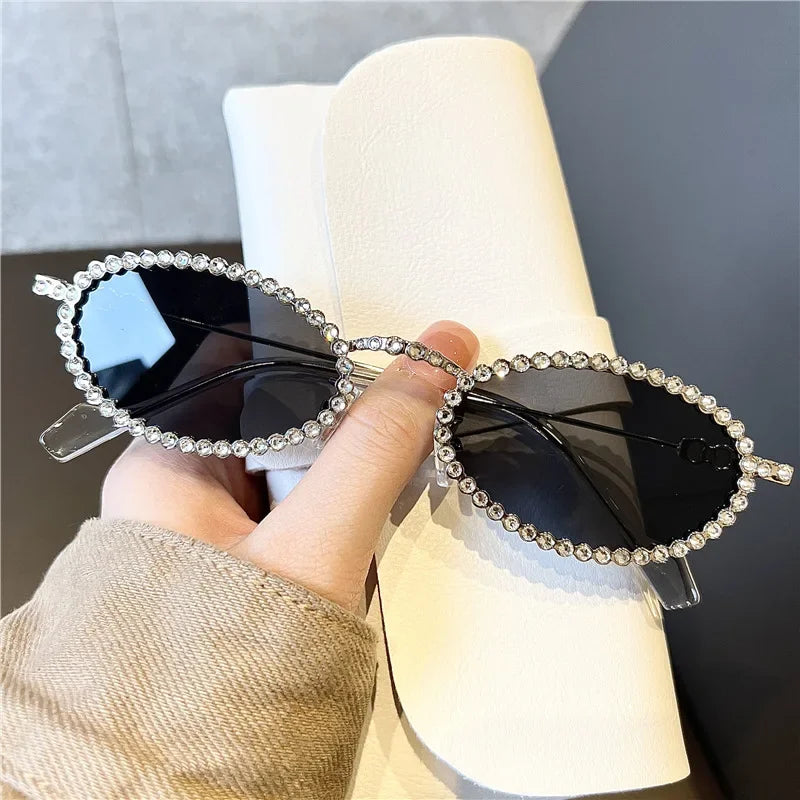 LUX Vintage Oval Sunglasses