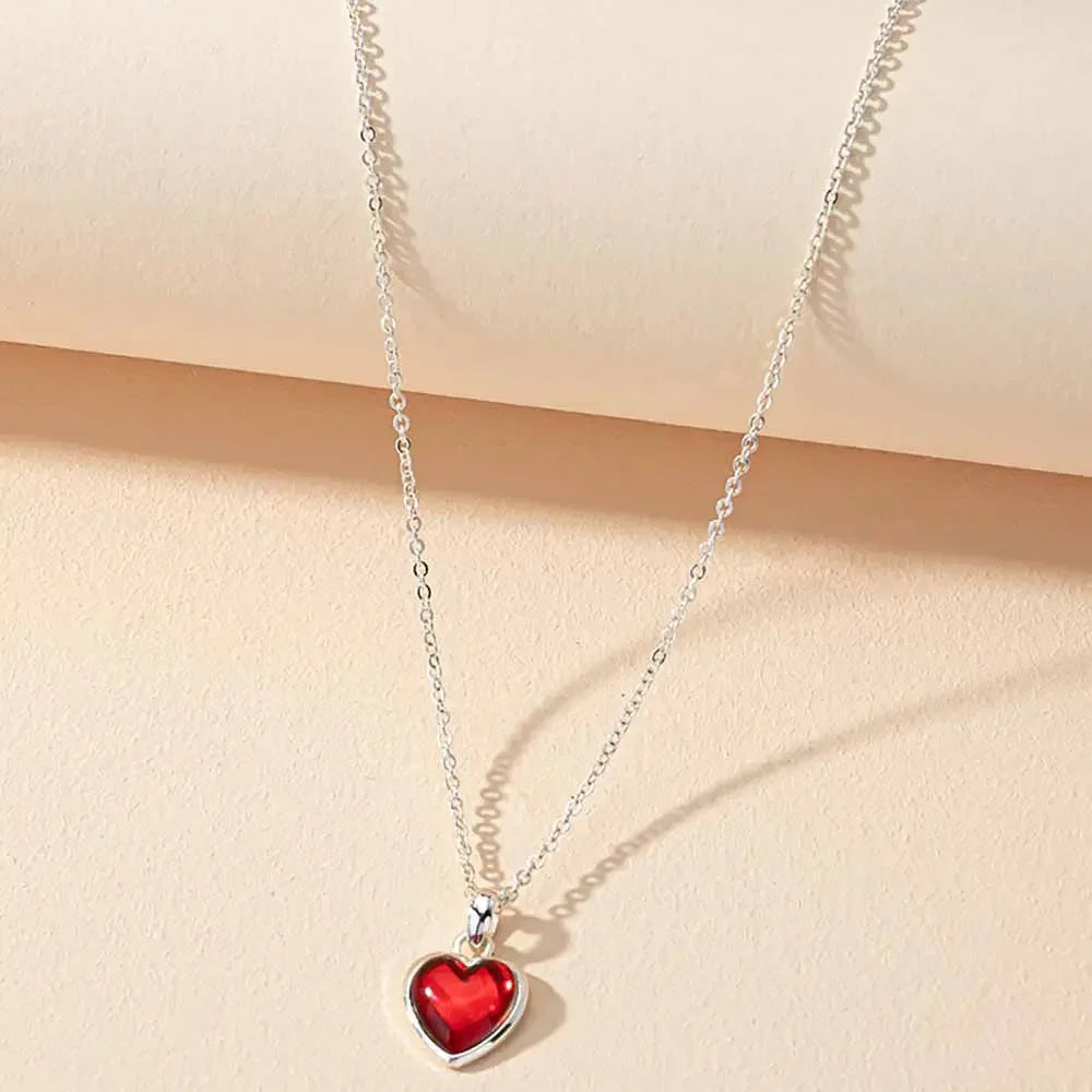 Carnelian Crystal Heart Necklace Raw Stone Healing Crystals Dainty Heart Gemstone Pendant Necklace Anniversary Birthday Gift
