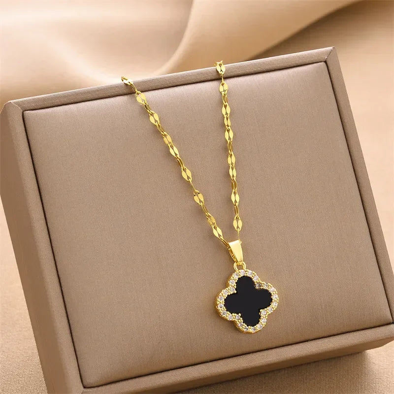 One Four-leaf clover lady small crowd necklace pendant titanium steel necklace lady jewelry