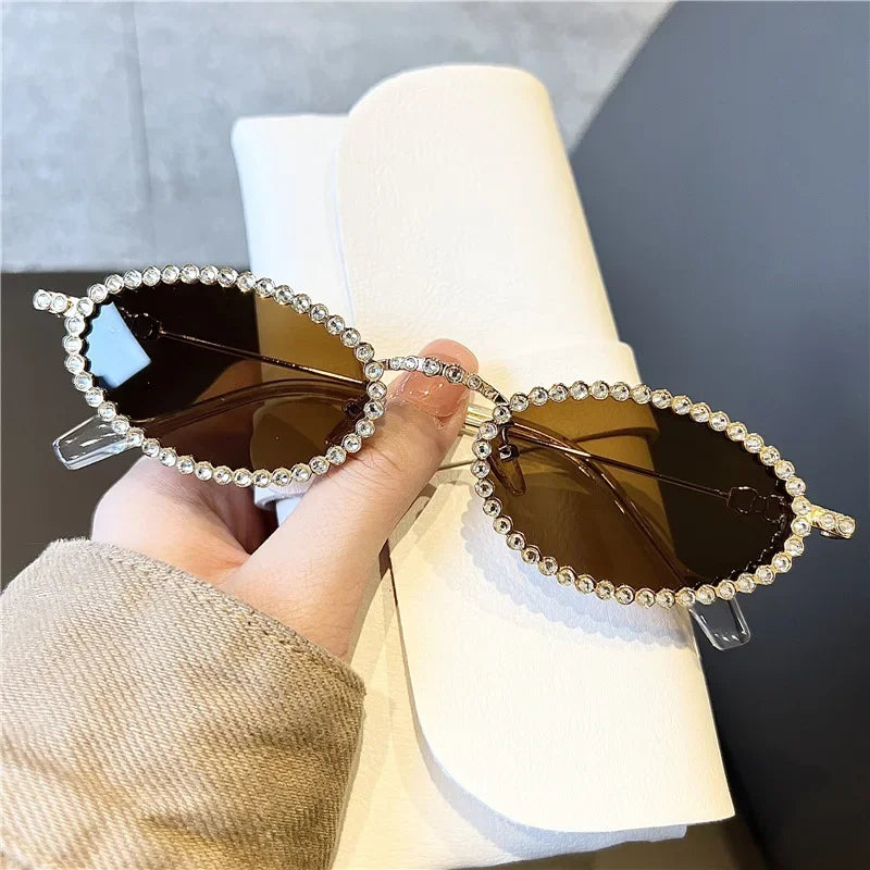 LUX Vintage Oval Sunglasses